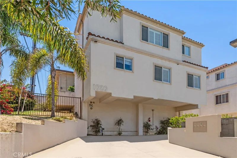 1020 Torrance Boulevard D, Redondo Beach, CA 90277