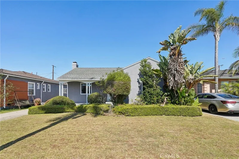 8930 Haas Avenue, Los Angeles, CA 90047