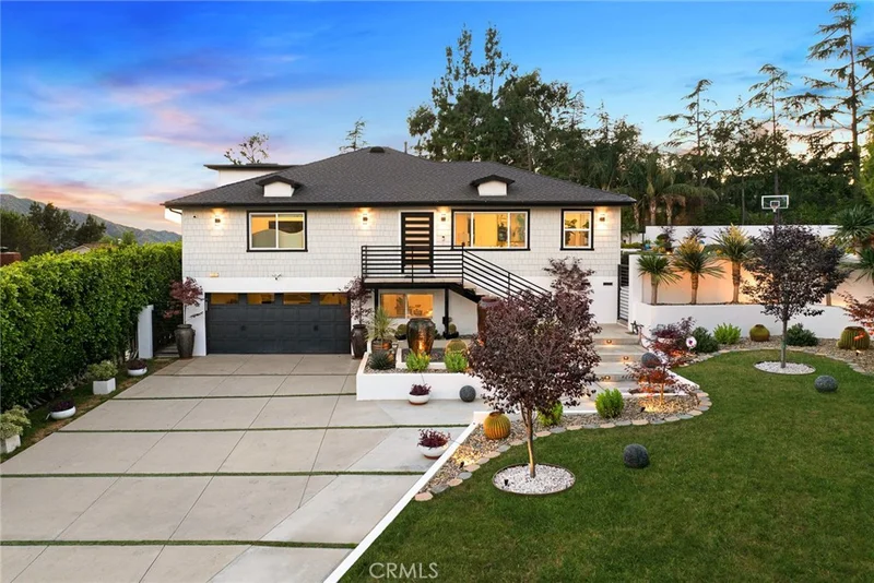 5129 New York Avenue, La Crescenta, CA 91214