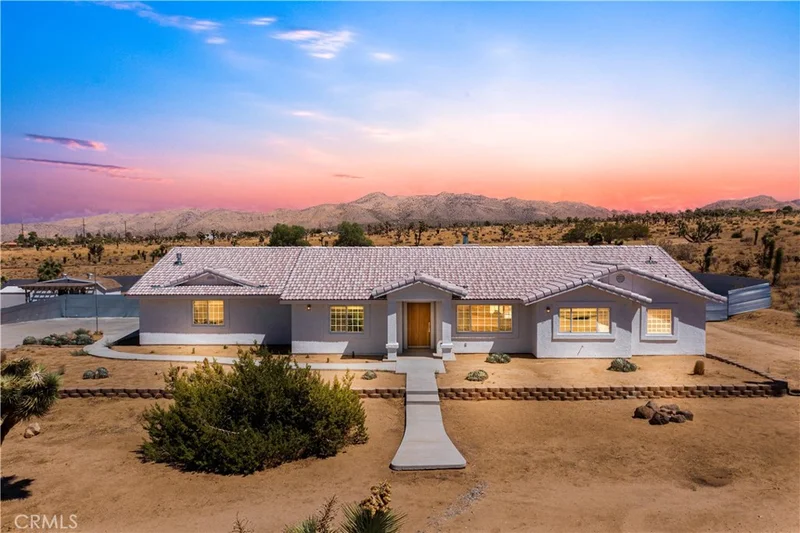 9017 Balsa Avenue, Yucca Valley, CA 92284