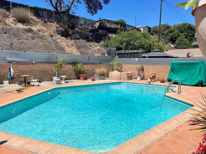 5610 Streamview Dr, San Diego, CA 92105