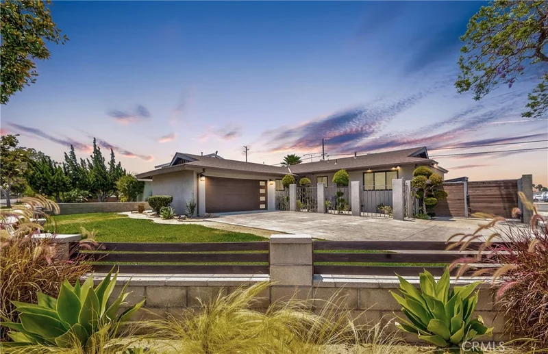 4300 W Flower Avenue, Fullerton, CA 92833