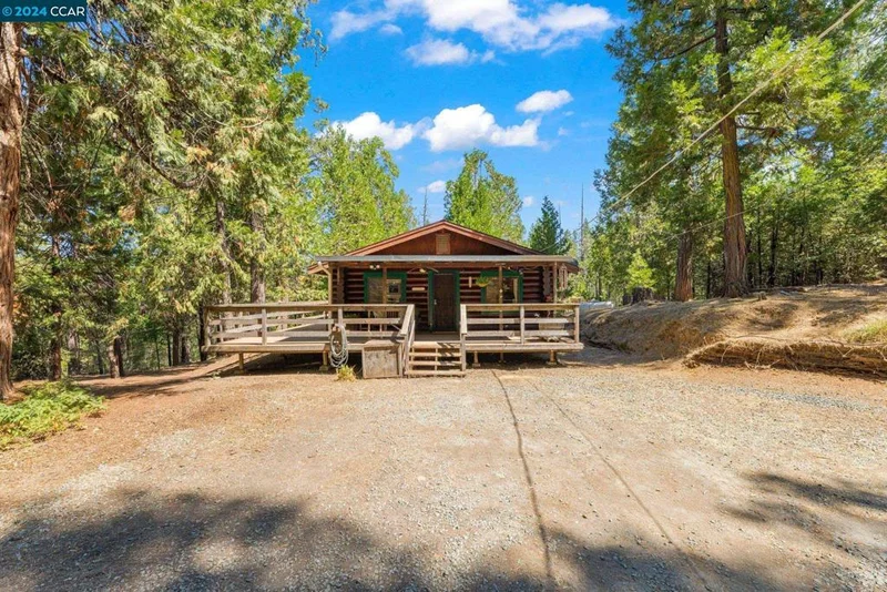 6190 Dog Town Rd, Somerset, CA 95684