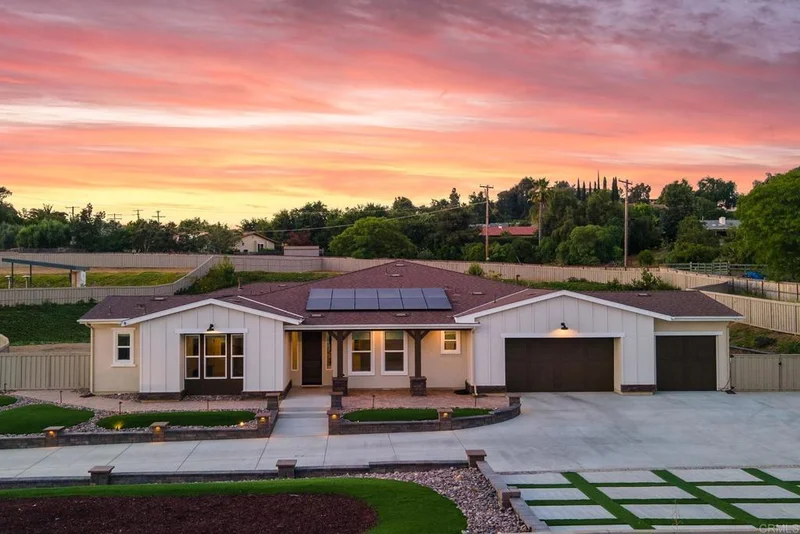 11726 Geman Dr, El Cajon, CA 92020