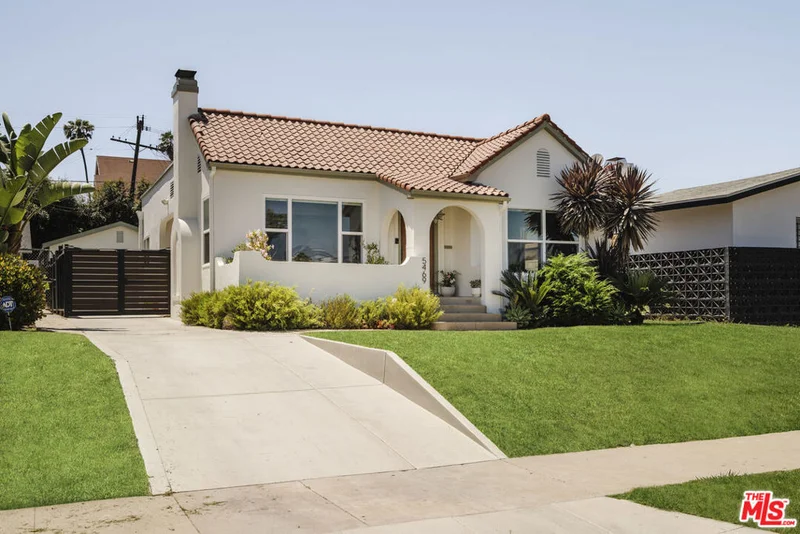 5469 8th Avenue, Los Angeles, CA 90043