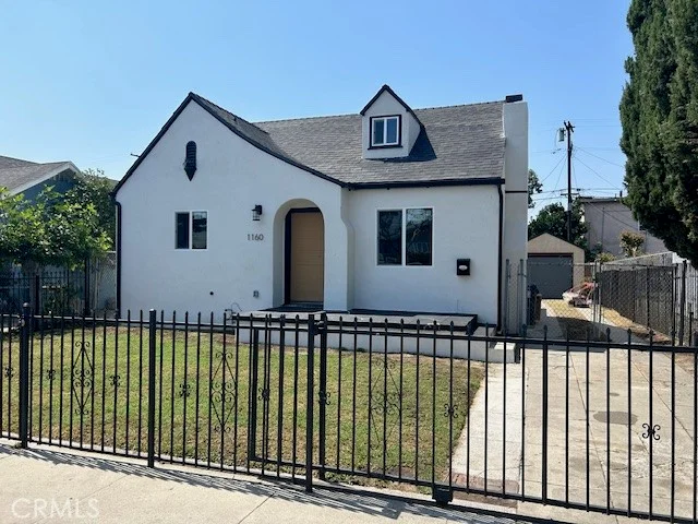 1160 E 67th Street, Los Angeles, CA 90001