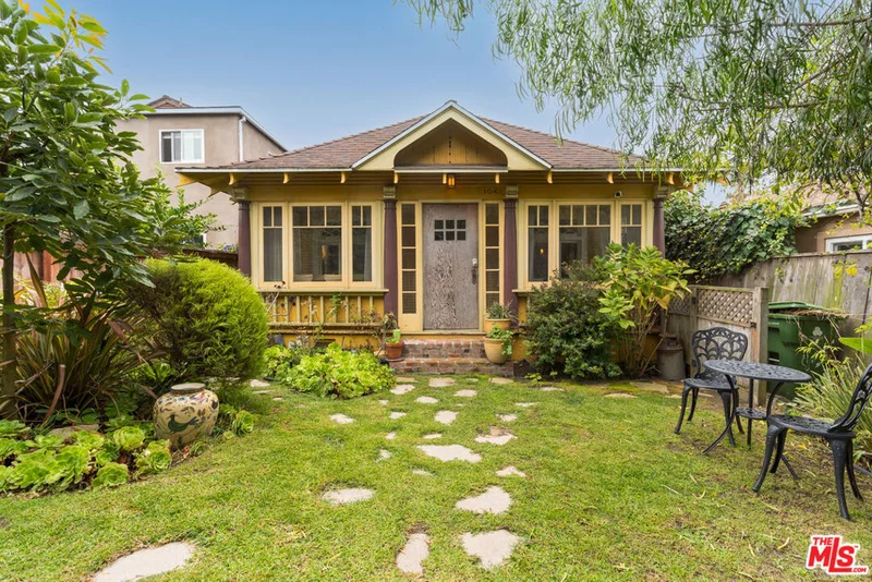 104 Paloma Avenue, Venice, CA 90291