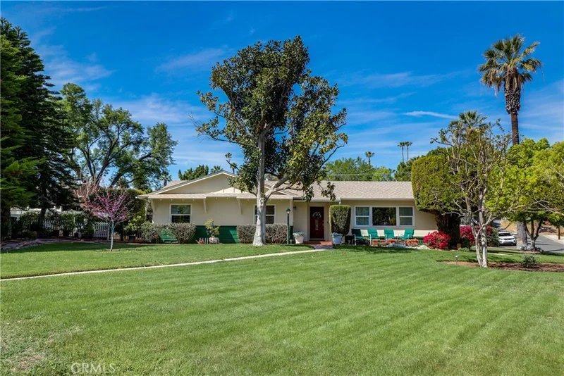 5513 Argyle Way, Riverside, CA 92506