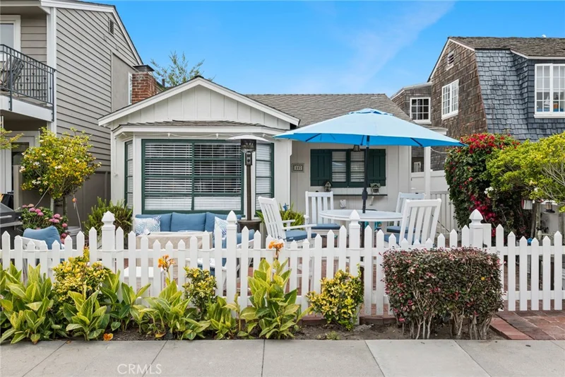 117 Crystal Avenue, Newport Beach, CA 92662