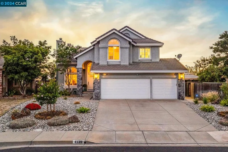 4120 Amargosa Dr, Antioch, CA 94531-8242