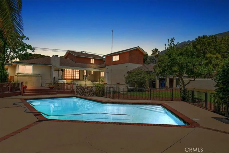 524 N Michillinda Avenue, Sierra Madre, CA 91024