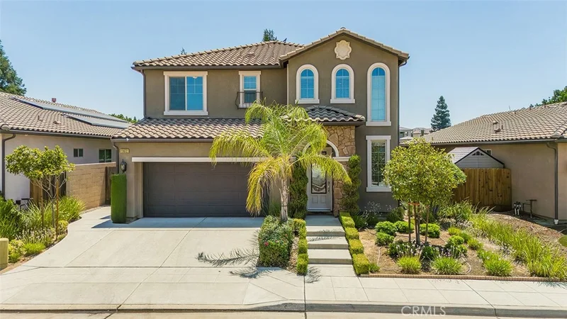 11672 N Via Venitzia Avenue, Fresno, CA 93730