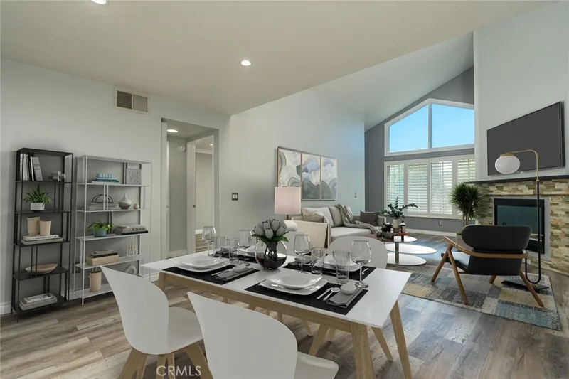 5500 Owensmouth Avenue 324, Woodland Hills, CA 91367