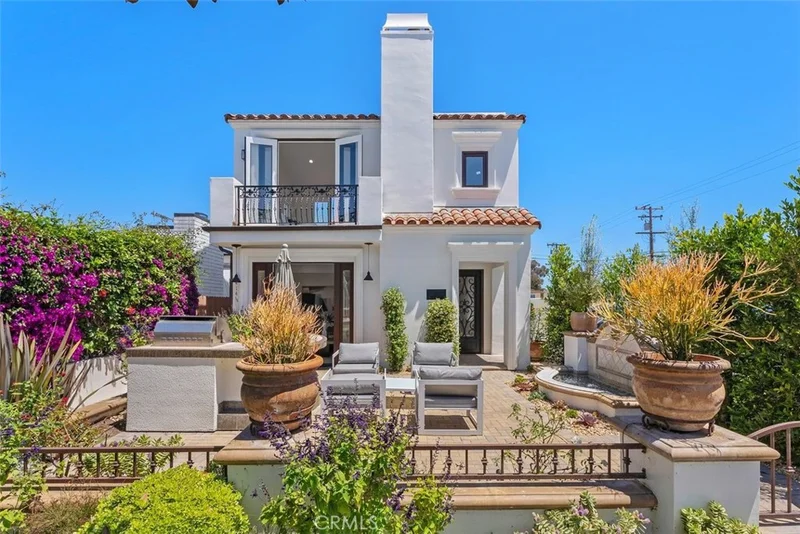 414 Narcissus Avenue, Corona Del Mar, CA 92625