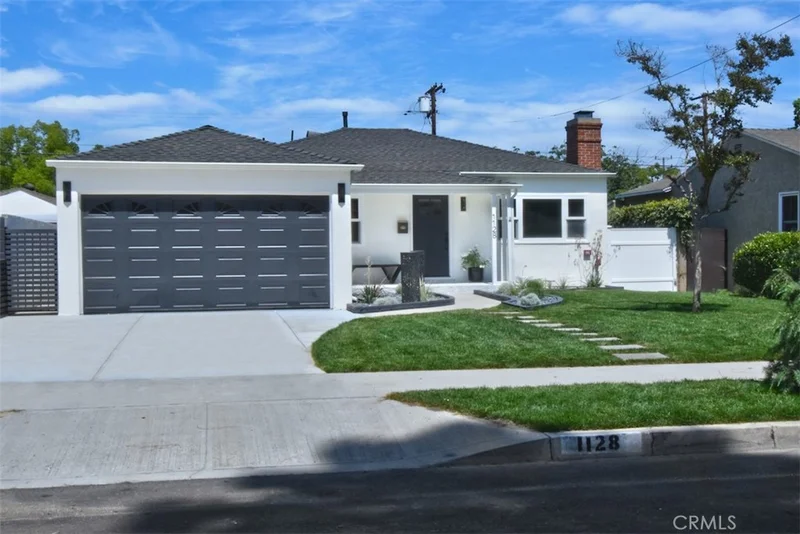 1128 N Niagara Street, Burbank, CA 91505
