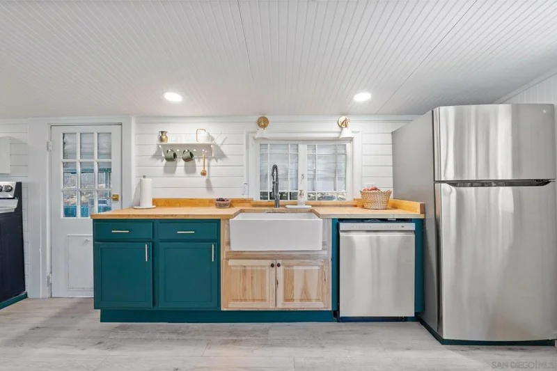 1881 Whispering Pines Dr, Julian, CA 92036