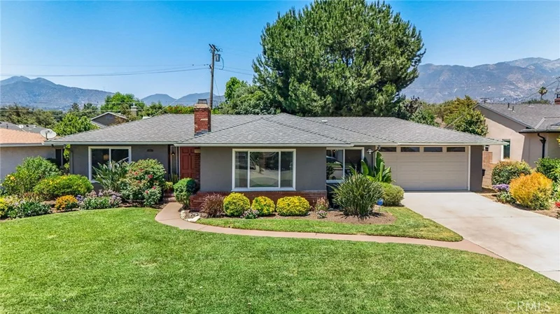 895 La Canada Verdugo Road, Pasadena, CA 91103