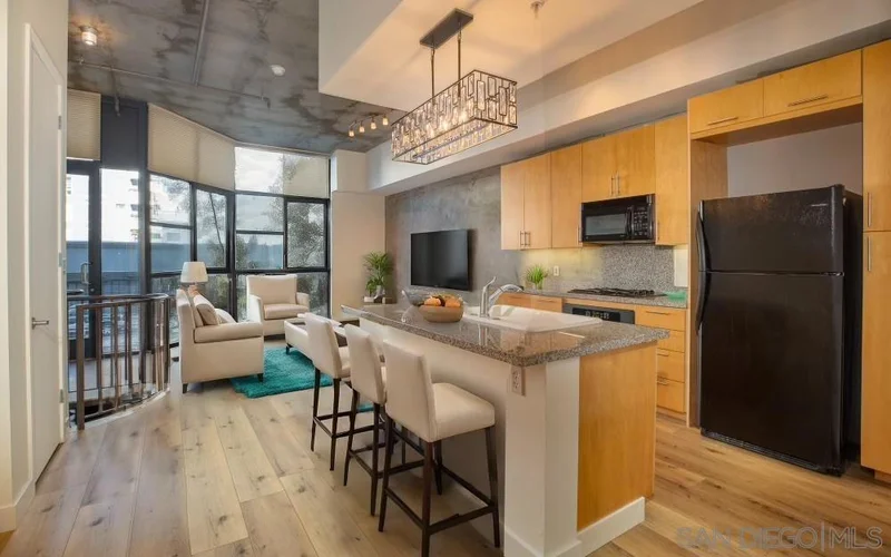 1050 Island Ave 102, San Diego, CA 92101