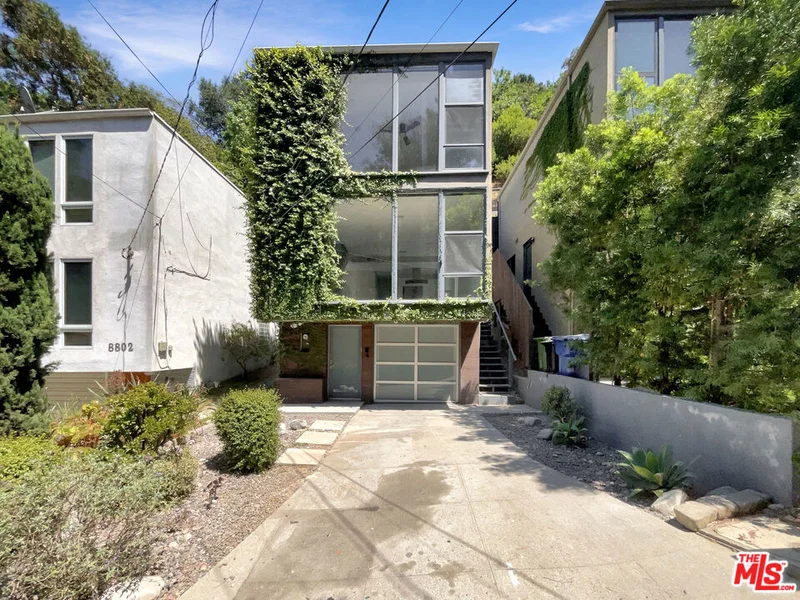 8804 Wonderland Avenue, Los Angeles, CA 90046