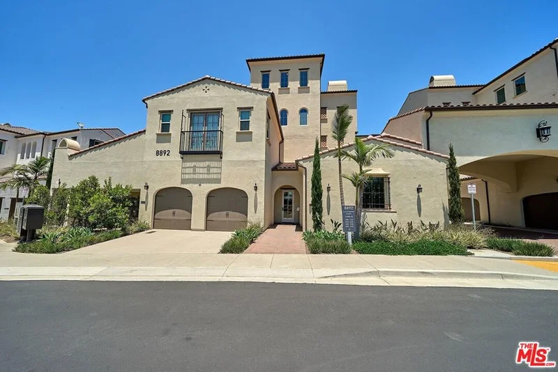 8892 Los Coyotes Drive 110, Buena Park, CA 90621