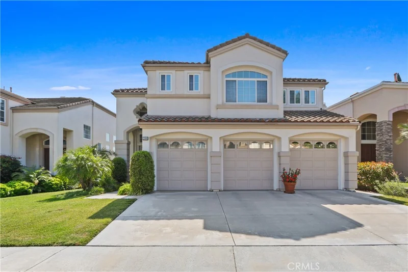 2590 Saratoga Drive, Fullerton, CA 92835