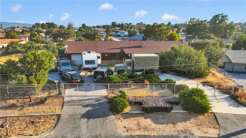 7952 Mono Drive, Hesperia, CA 92345