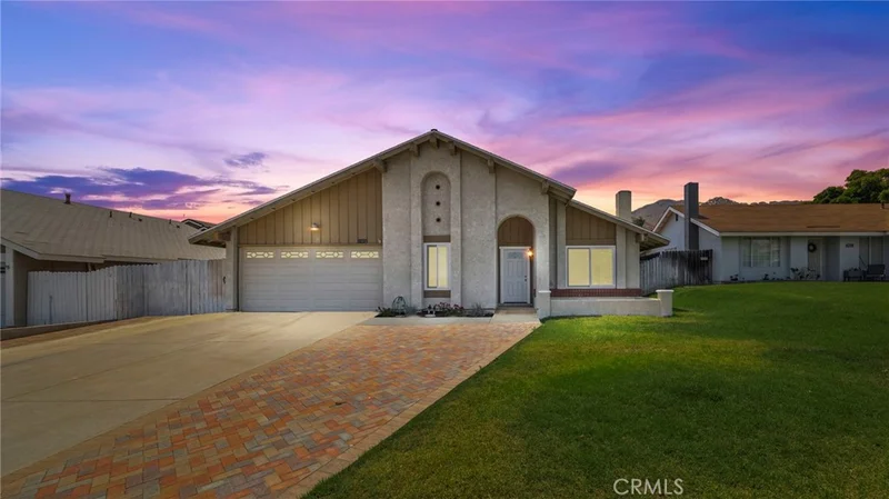 11572 Dellwood Dr, Riverside, CA 92503