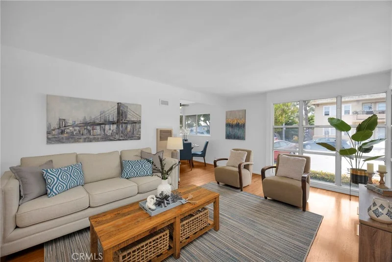 1047 E 1st Street 1, Long Beach, CA 90802