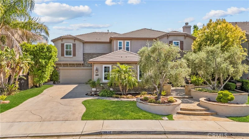 29512 Hacienda Drive, Valencia, CA 91354