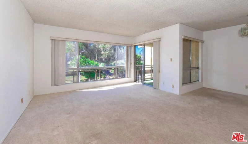 6250 Buckingham 211, Culver City, CA 90230