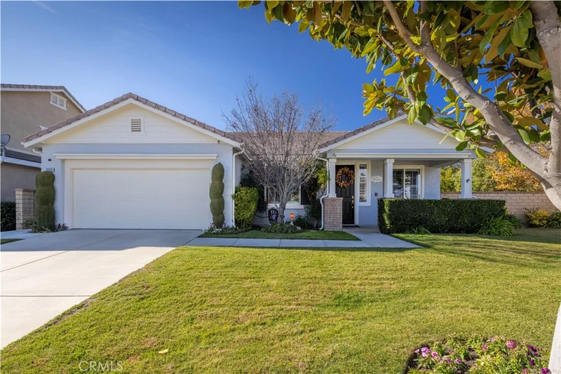 29335 Via Solano, Valencia, CA 91354