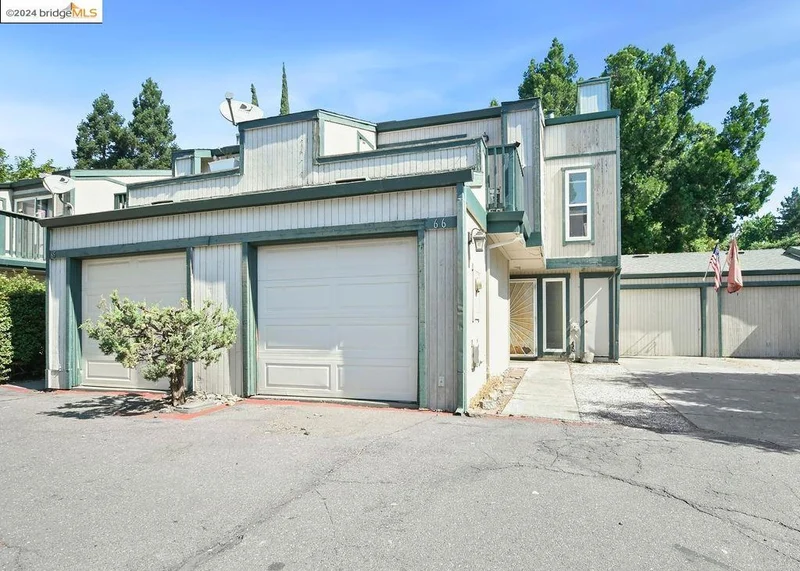 299 Shasta Dr 66, Vacaville, CA 95687