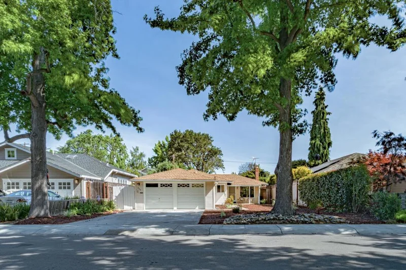260 Oakhurst Place, Menlo Park, CA 94025