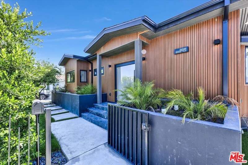 5234 Noble Avenue, Sherman Oaks, CA 91411