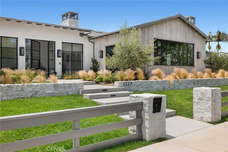 1227 Marian Lane, Newport Beach, CA 92660
