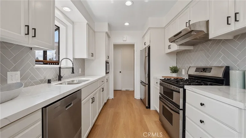 1145 N Greenpark Avenue, Covina, CA 91724