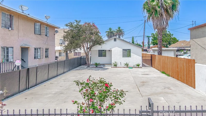 857 E 42nd Street, Los Angeles, CA 90011