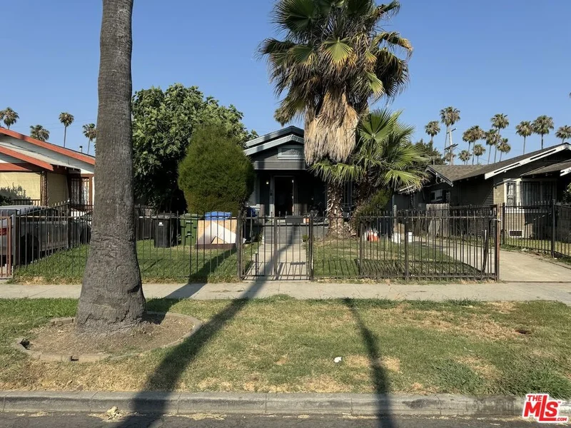 5526 S Wilton Place, Los Angeles, CA 90062