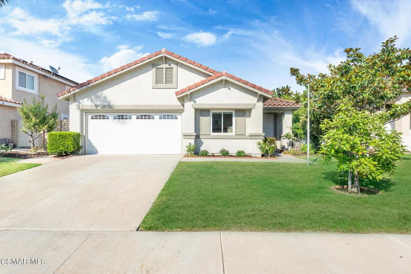 455 Avenida Gaviota, Camarillo, CA 93012