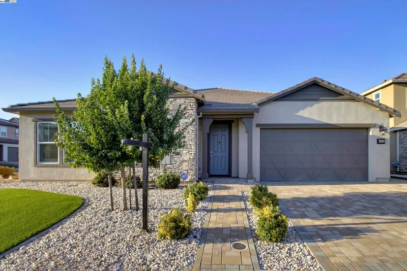 4333 Hummingbird Cir, Folsom, CA 95630