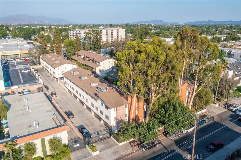 9039 Van Nuys Boulevard 205, Panorama City, CA 91402