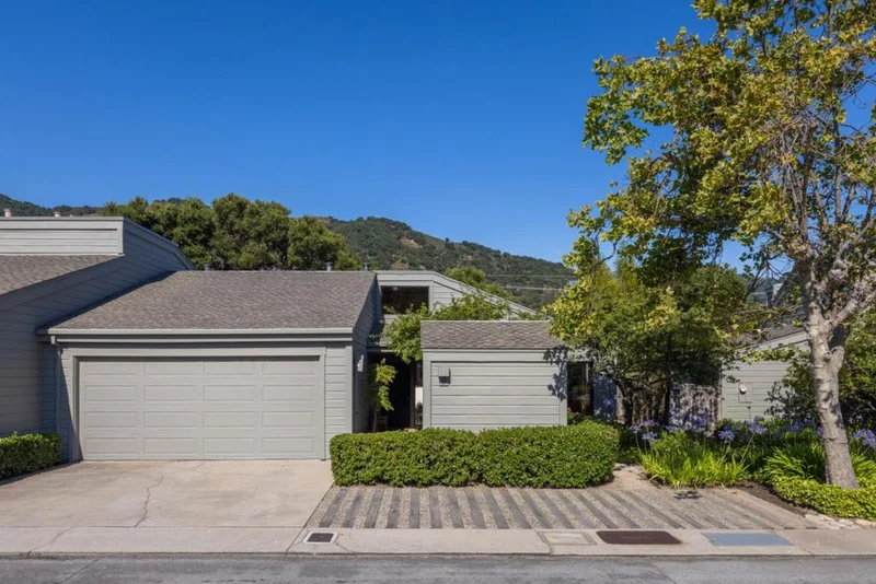 9 Woodside Place, Carmel Valley, CA 93924