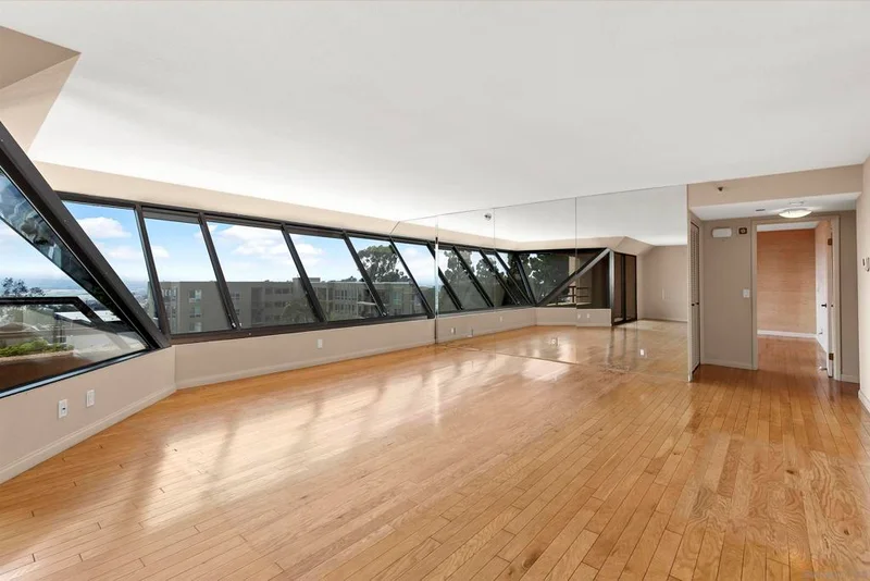 230 W Laurel 503, San Diego, CA 92101