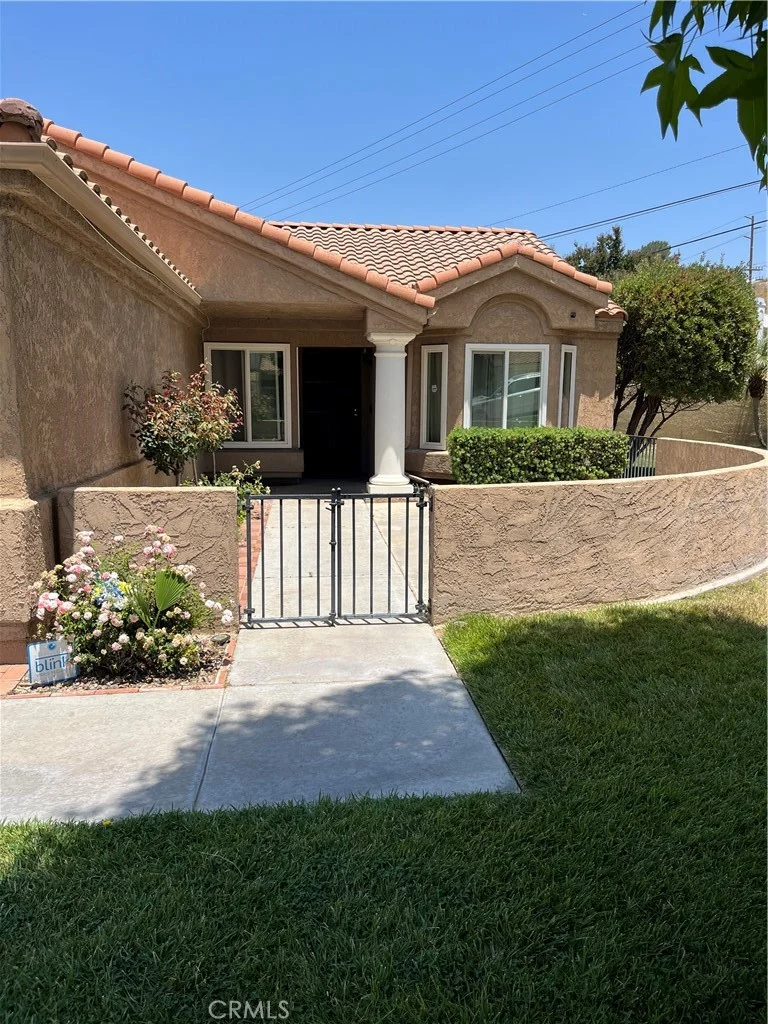 2573 E Topanga Court, Colton, CA 92324