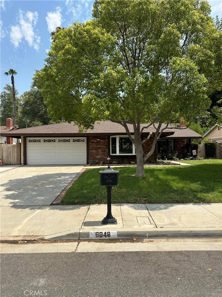 8848 Continental Drive, Riverside, CA 92504