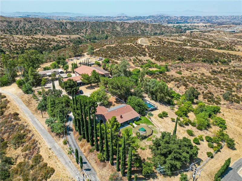 8725 Arabian Way, Calimesa, CA 92320