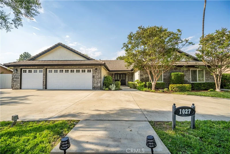 1027 Moab Drive, Claremont, CA 91711