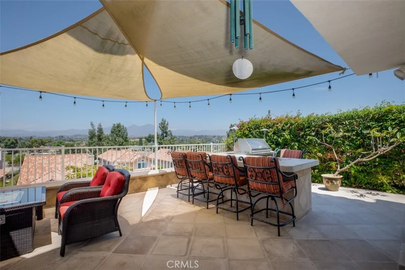 30 Vista Firenze, Laguna Hills, CA 92653