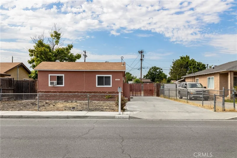 460 E 2nd Street, San Jacinto, CA 92583