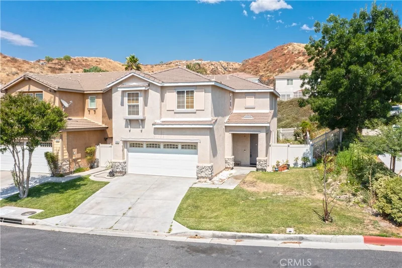 29504 Kevin Way, Canyon Country, CA 91387